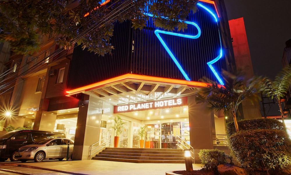 Отель Red Planet Makati Avenue Manila Макати Экстерьер фото