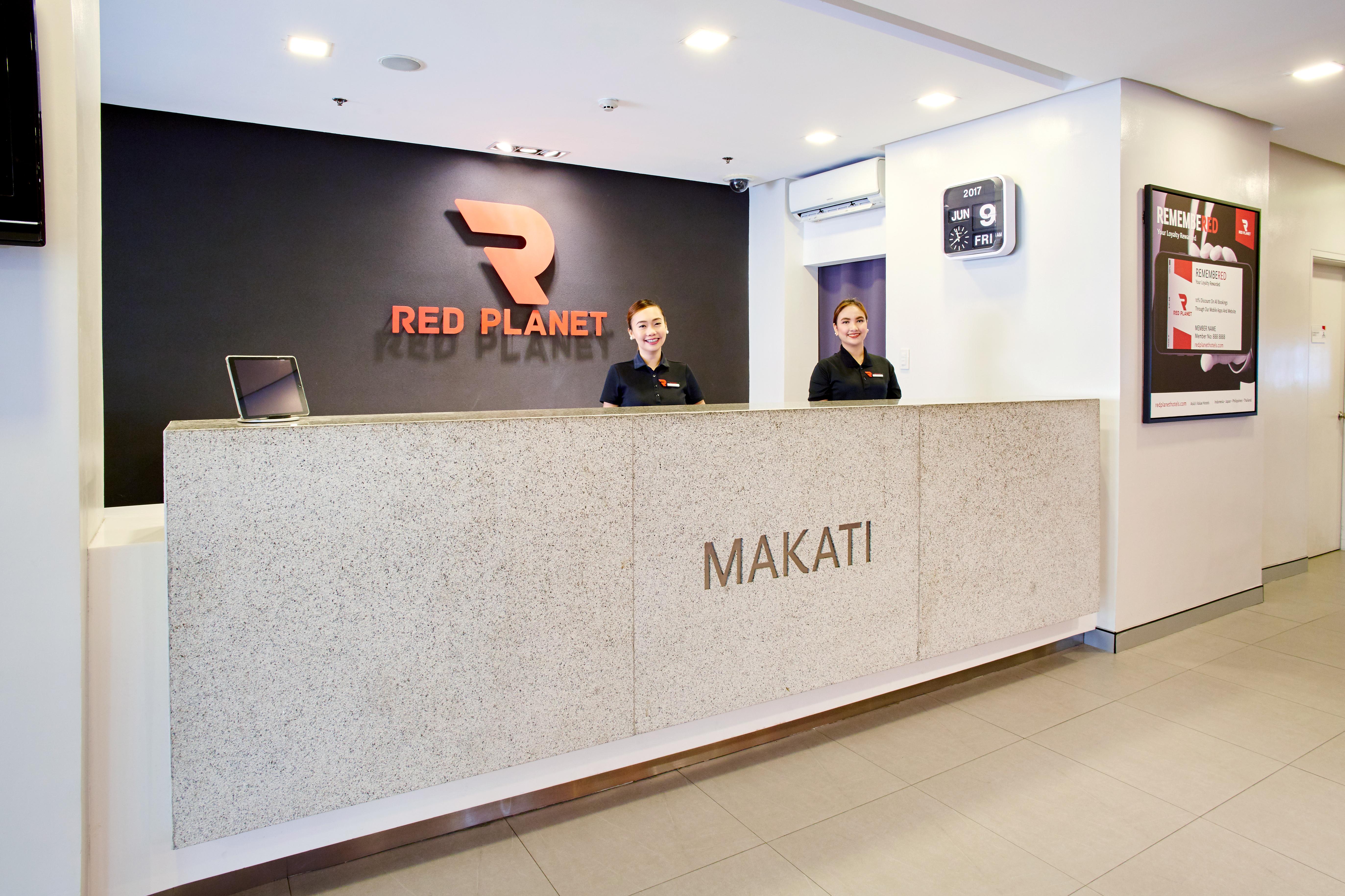 Отель Red Planet Makati Avenue Manila Макати Экстерьер фото